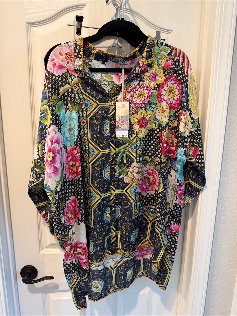 Floral Mixed-Print Tunic Top in Black and Pink